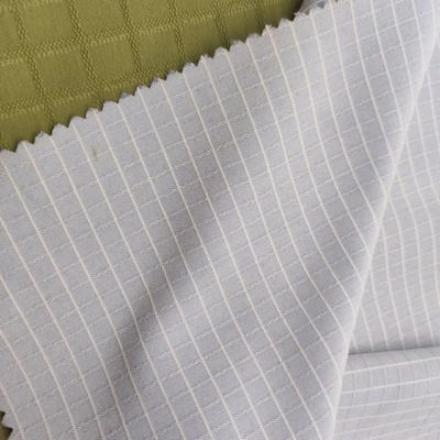 Tissu microfibre teint en polyester Ripstop 100 75DX150D 190 g/m²