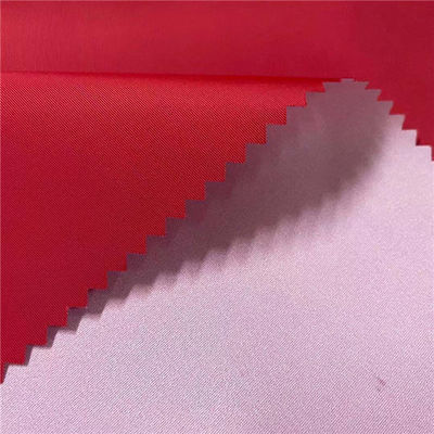 qualité 75DX320D Taslon a réutilisé le revêtement laiteux matériel du polyester 189T 144gsm 150cm Usine